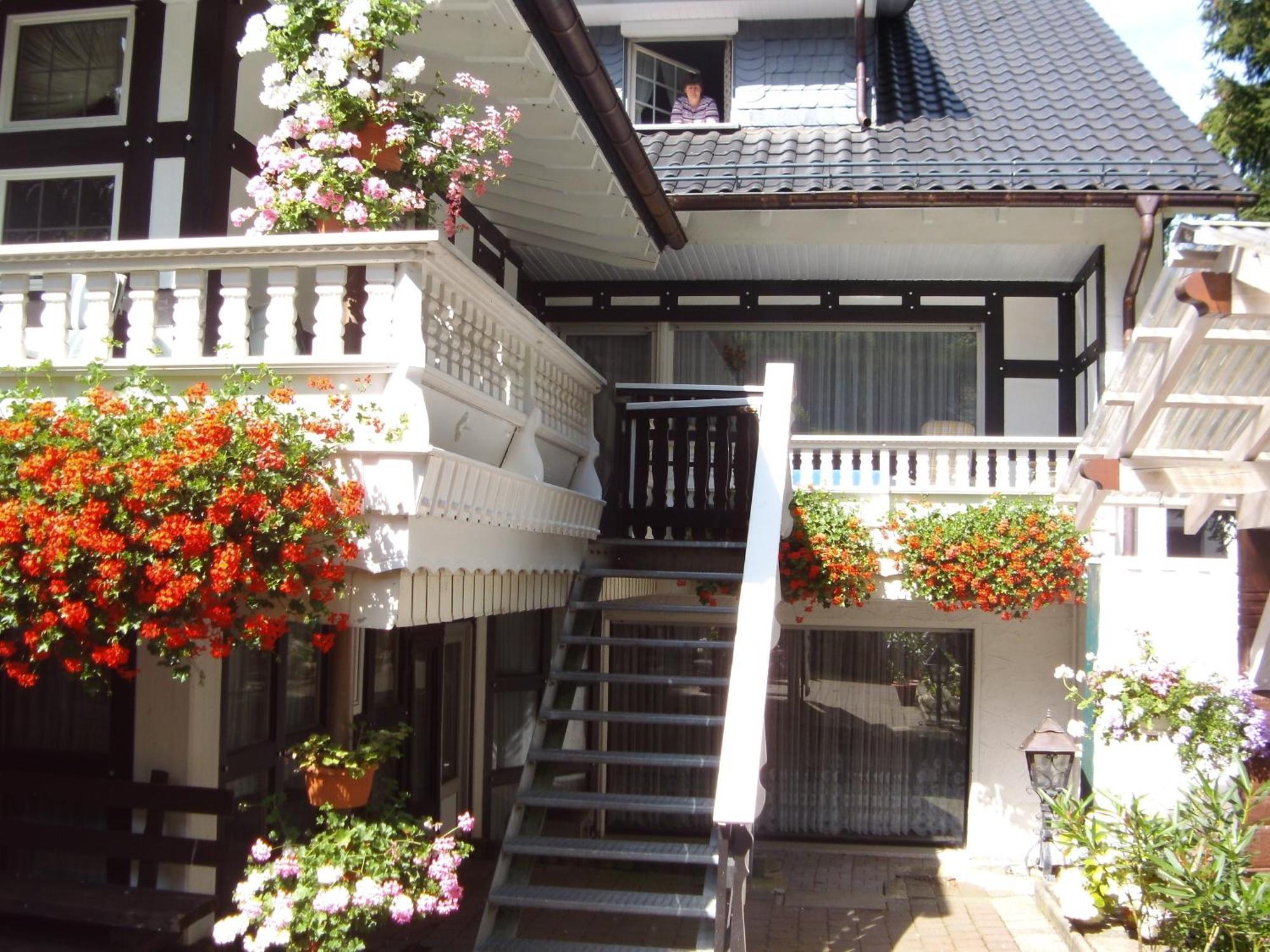 Pension Haus Seidenweber Schmallenberg Buitenkant foto