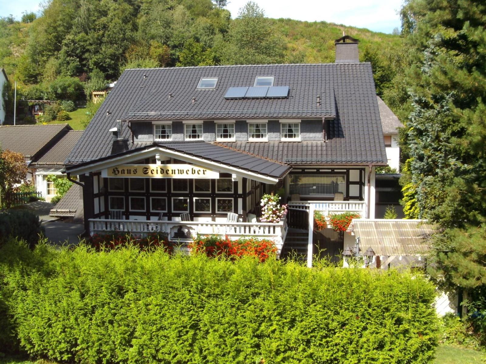 Pension Haus Seidenweber Schmallenberg Buitenkant foto