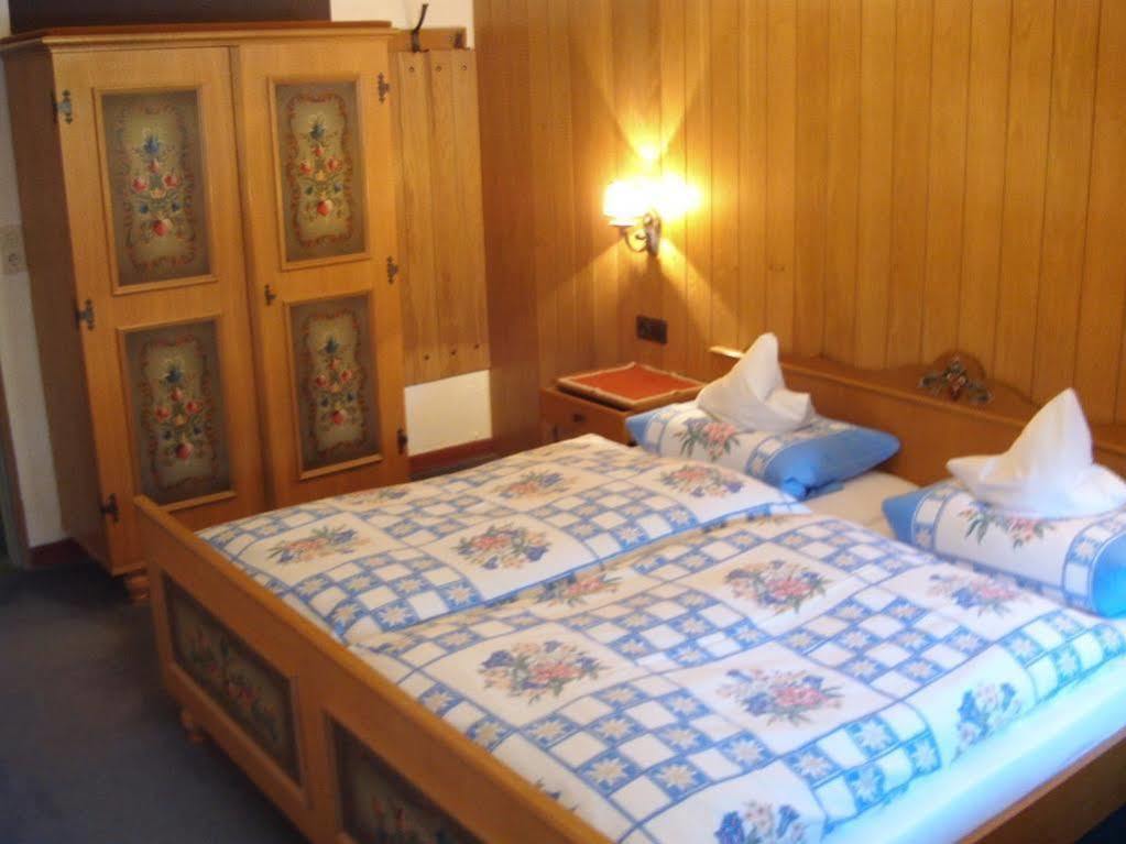 Pension Haus Seidenweber Schmallenberg Buitenkant foto